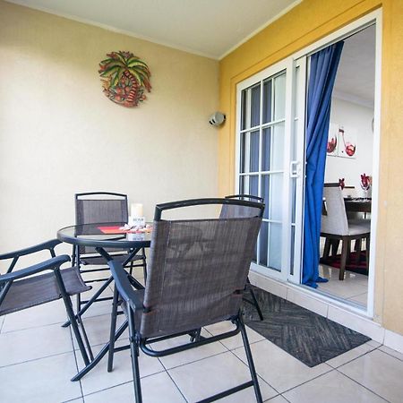 The Oasis I, Portmore Country Club Eksteriør billede