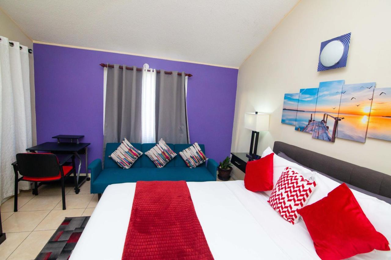 The Oasis I, Portmore Country Club Eksteriør billede
